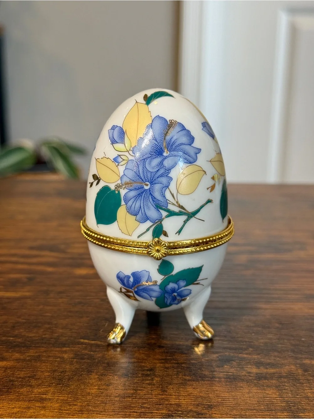 Beautiful Collectible Porcelain Egg Trinket Box